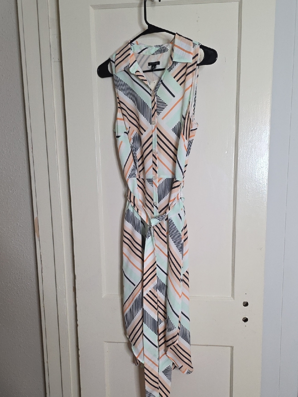 NWT Sleeveless Geometric Print Shirt Dress - Mint,  Peach & White Size 8